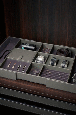 Retractable Leather Sorting Box